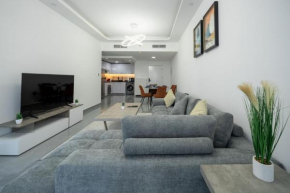 Dubai Marina - 1 BHK Unique Apartment